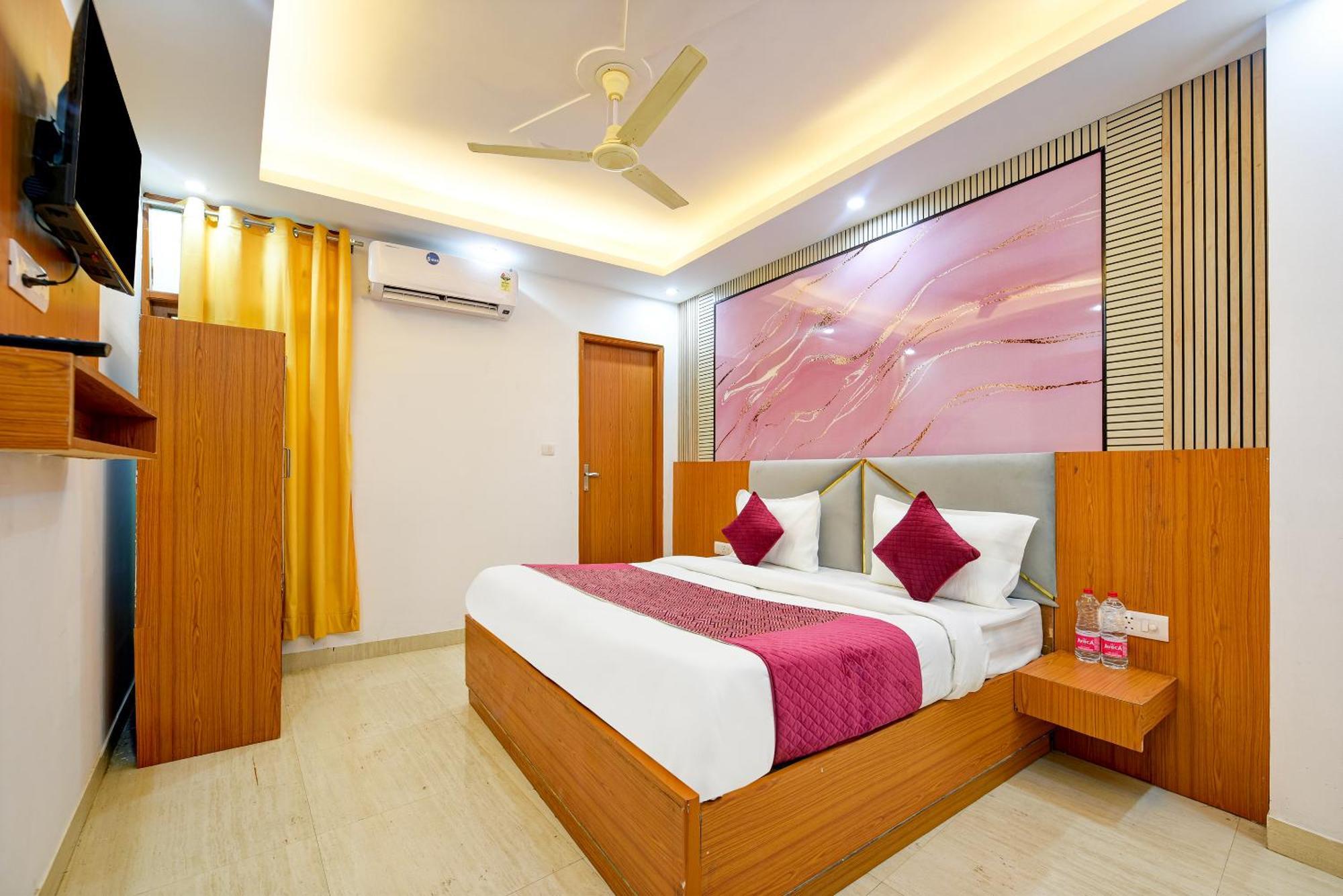 Airport Hotel Kiara - New Delhi Airport Eksteriør billede