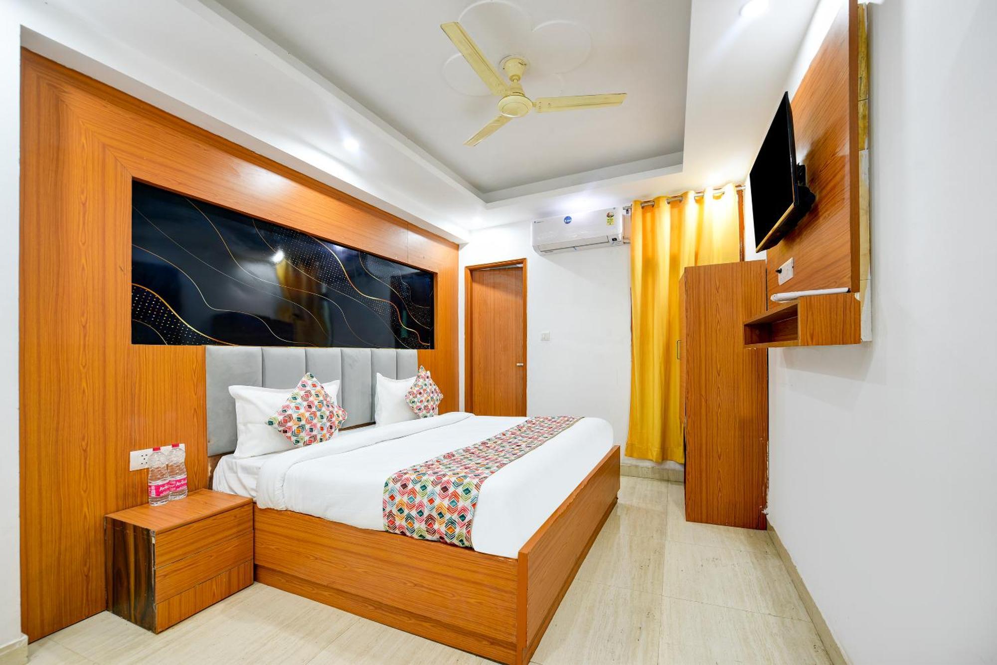 Airport Hotel Kiara - New Delhi Airport Eksteriør billede