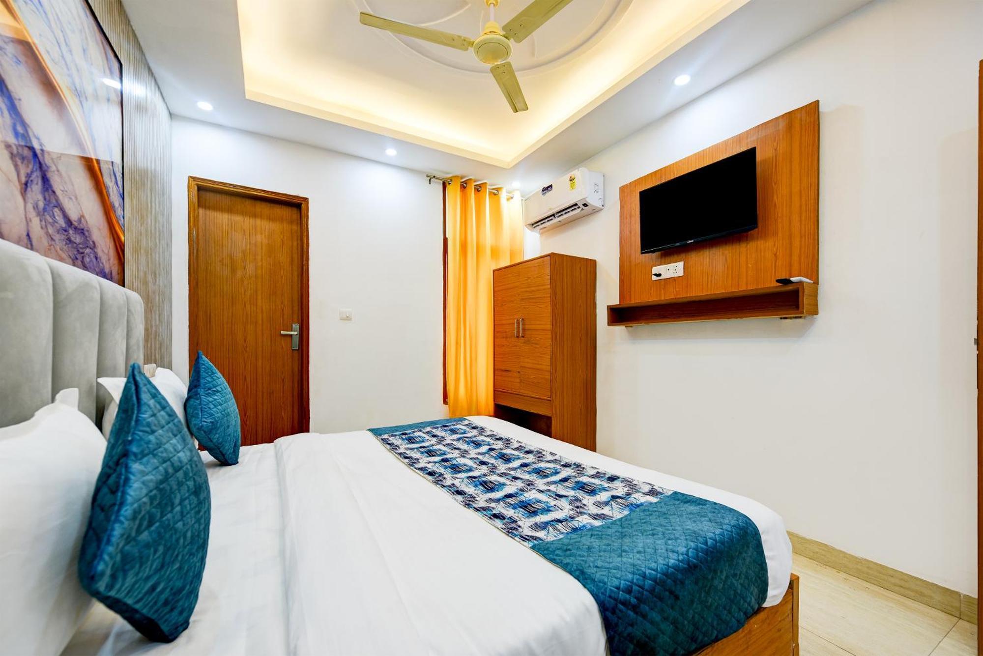 Airport Hotel Kiara - New Delhi Airport Eksteriør billede