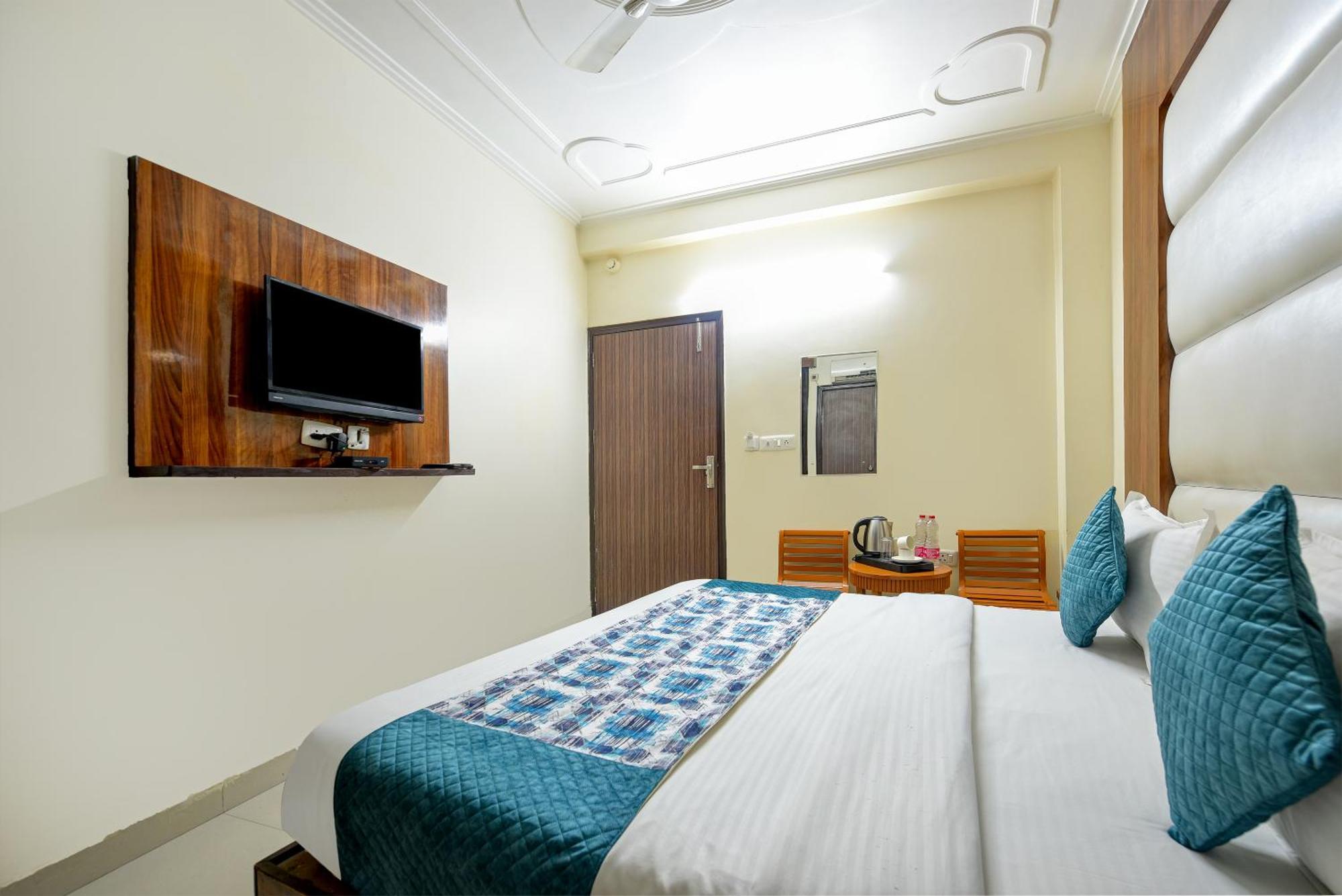 Airport Hotel Kiara - New Delhi Airport Eksteriør billede