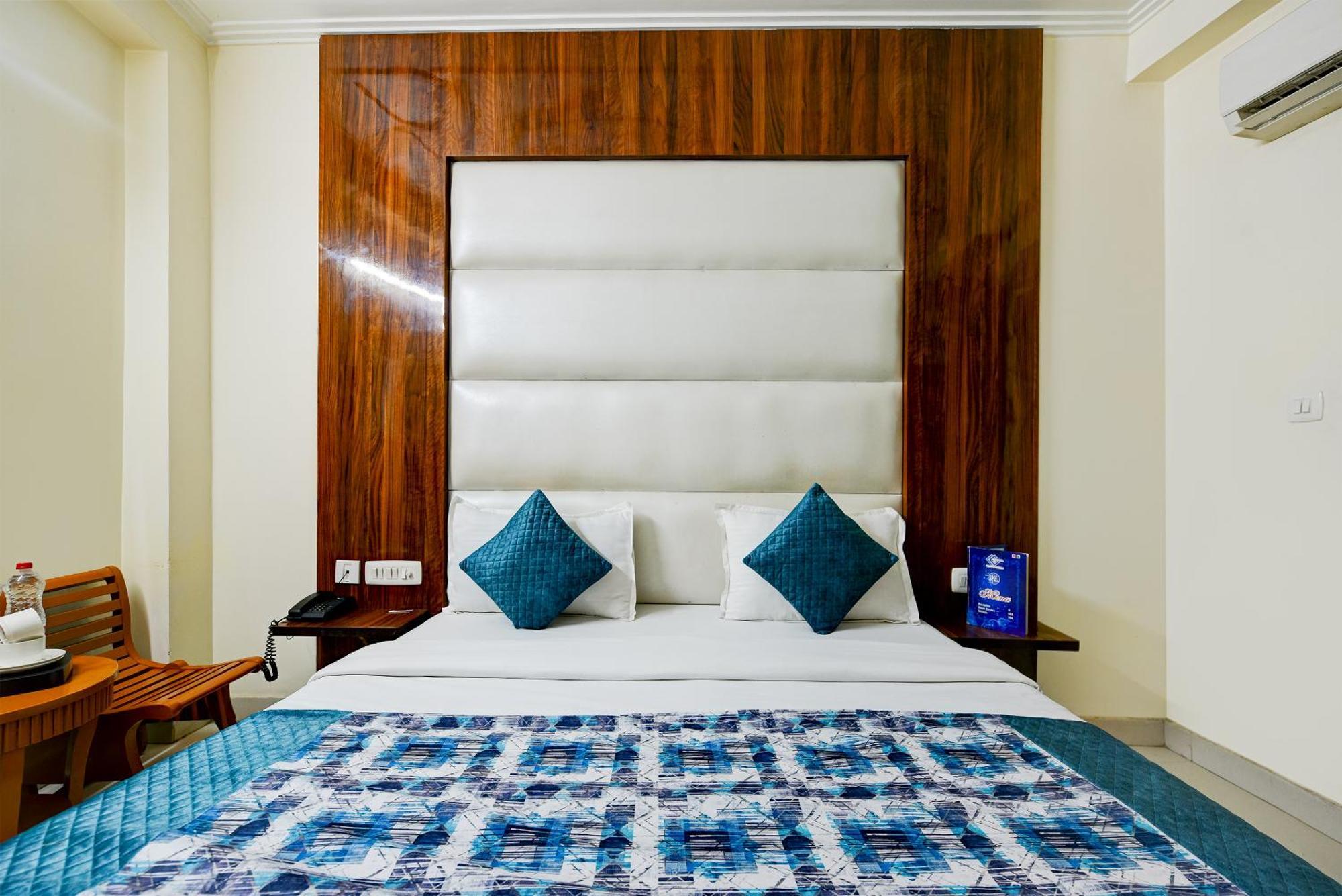 Airport Hotel Kiara - New Delhi Airport Eksteriør billede
